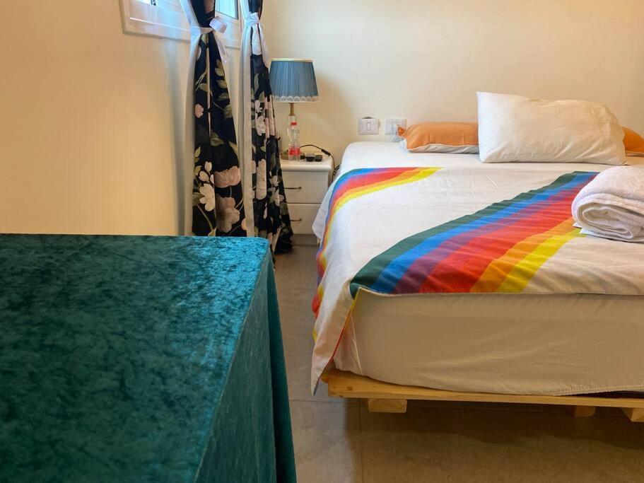 Sarin Room Yehud-Monosson Eksteriør billede